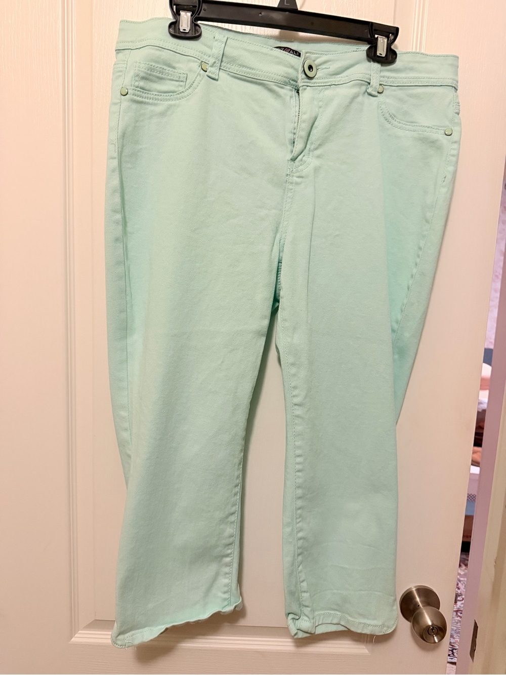 Women’s Mint Green Stretch Jeans